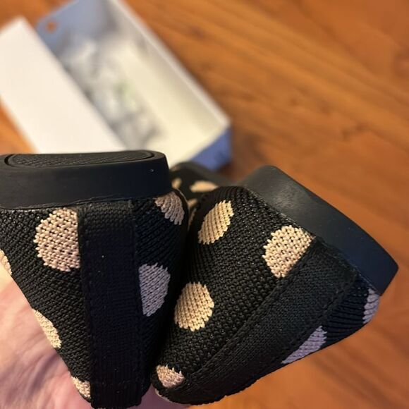 Dream Pairs Size 5 black & cream polkadot pointed toe flats.  New - Picture 6 of 6